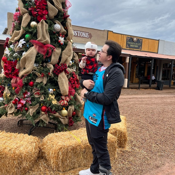 Meet your Posher, Jared - Picture 1 of 1